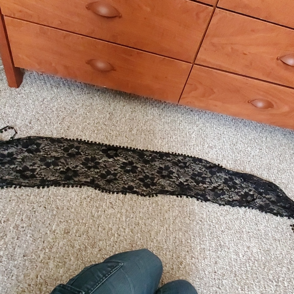 Black lace scarf